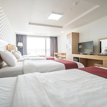 Breeze Bay Hotel مدينة سيوجويبو المظهر الخارجي الصورة
