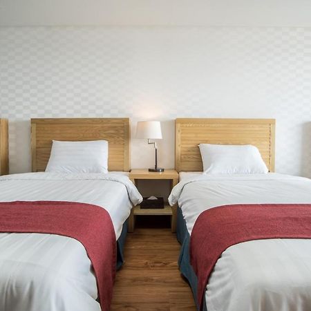 Breeze Bay Hotel مدينة سيوجويبو المظهر الخارجي الصورة