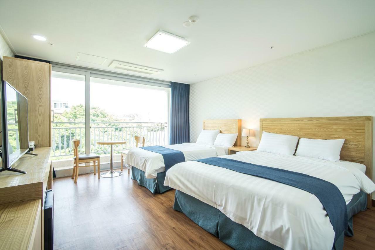 Breeze Bay Hotel مدينة سيوجويبو المظهر الخارجي الصورة