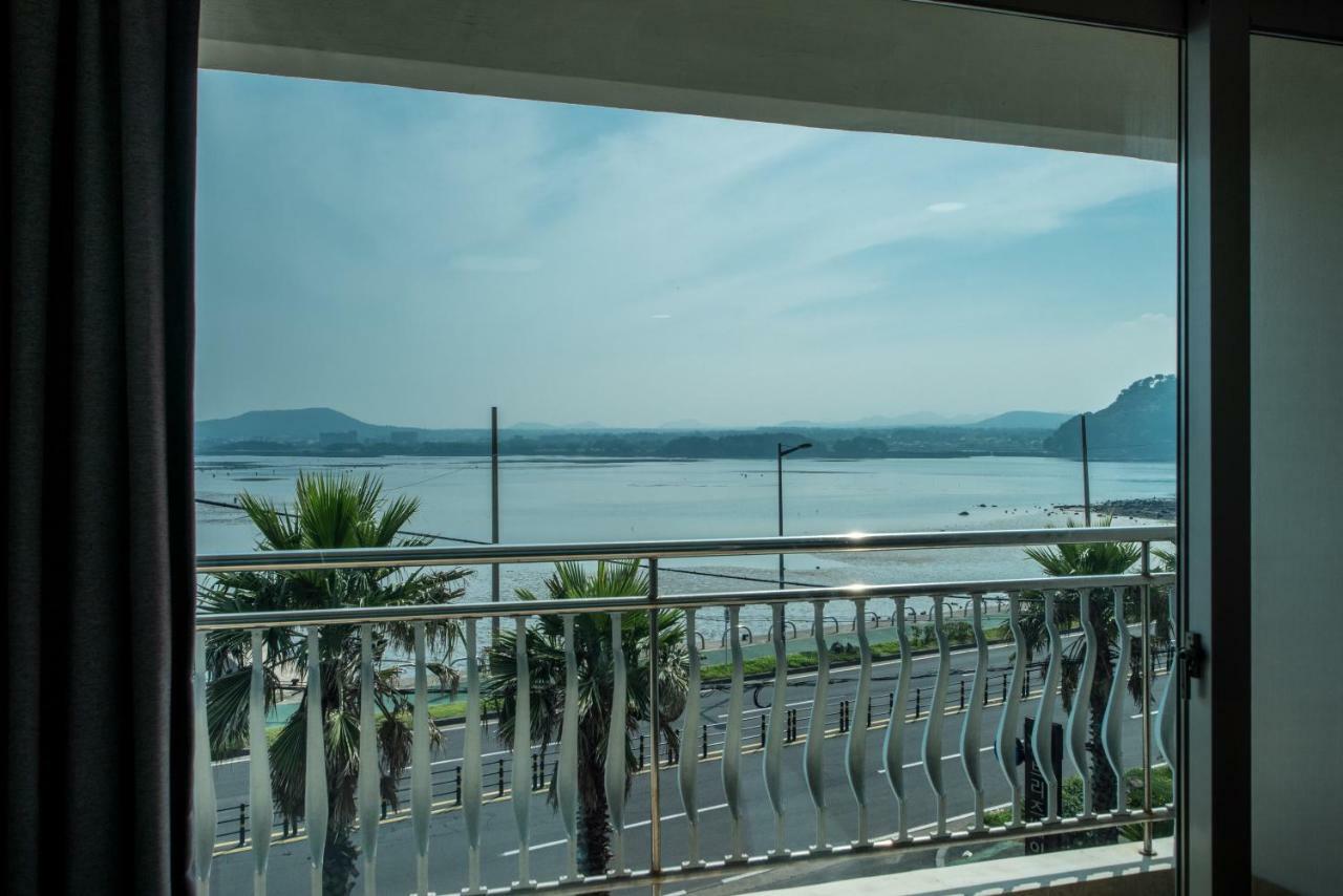 Breeze Bay Hotel مدينة سيوجويبو المظهر الخارجي الصورة